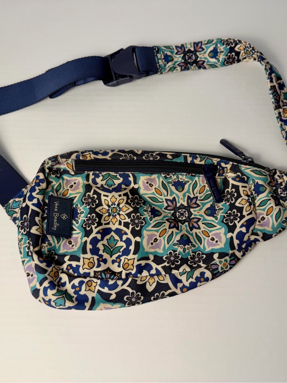 Vera Bradley Sling Backpack Blue Floral Crossbody Bag Adjustable Strap Travel